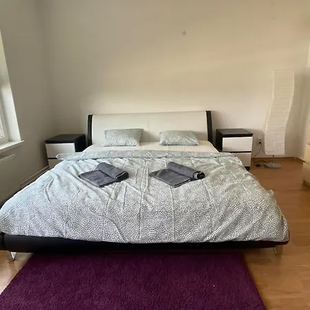 Sunset View, Near The Airport & Private Parking Appartamento