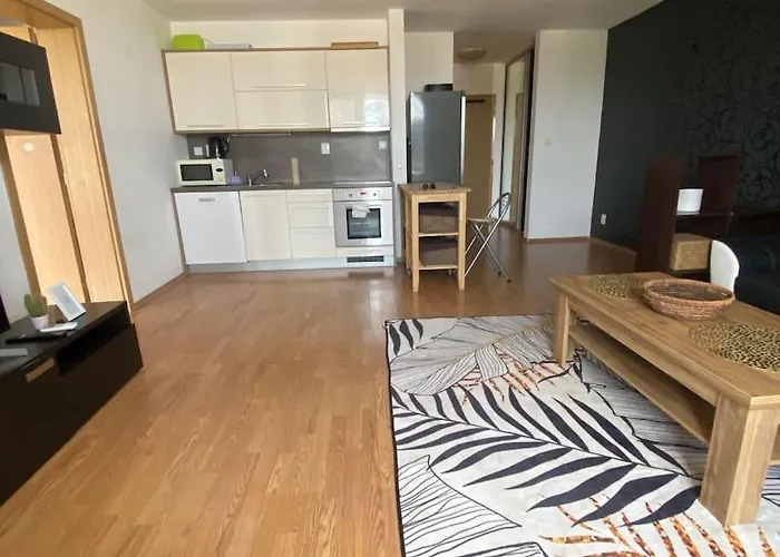 Appartamento Sunset View, Near The Airport & Private Parking